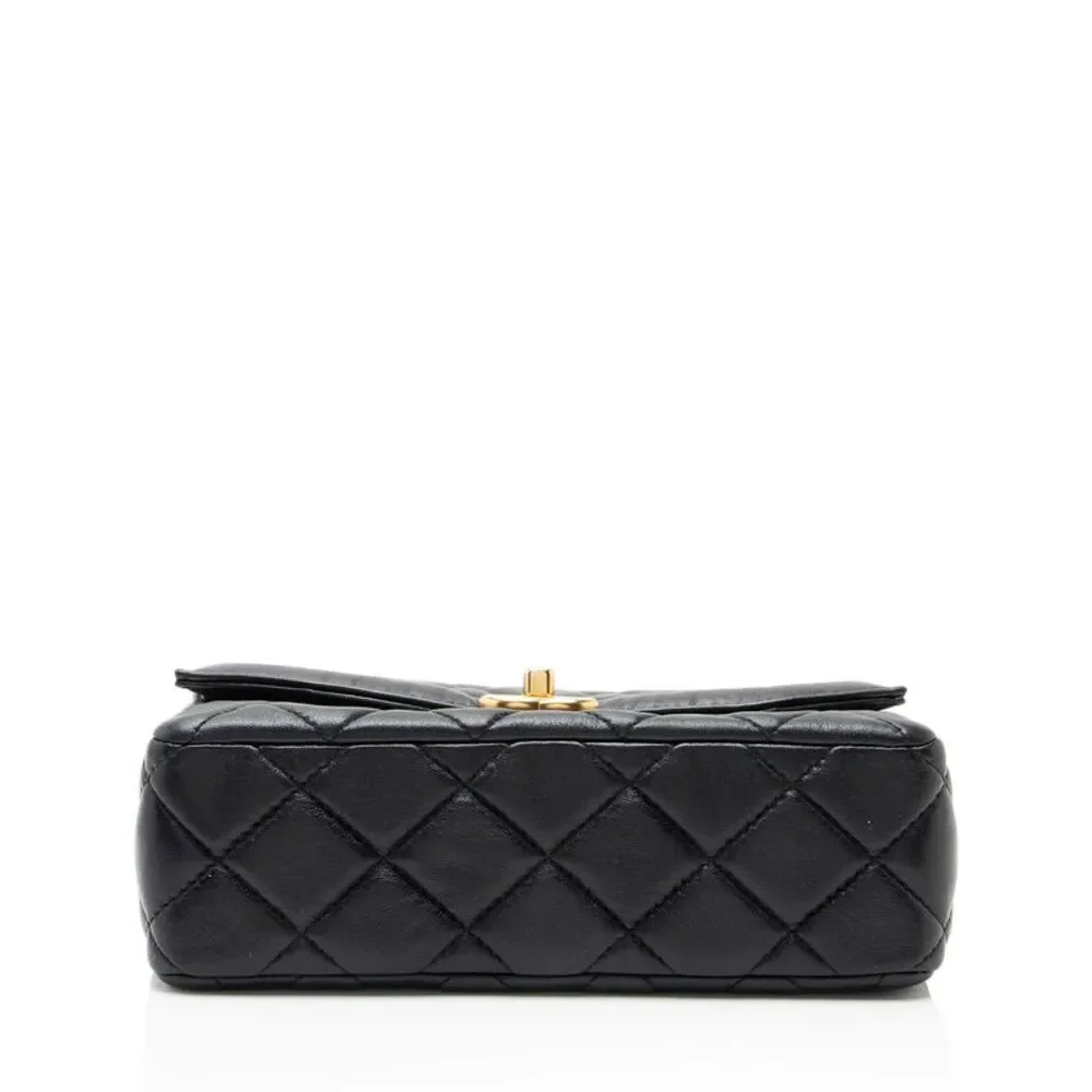 CHANEL interlocking cc
